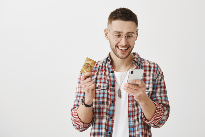 A man using his Nedbank Gold Credit Card