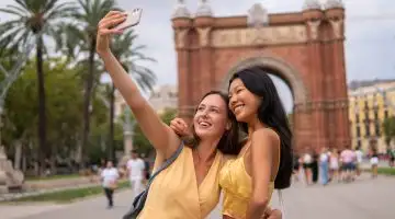 Standard Bank World Citizen Credit Card for enjoy a leisure life.